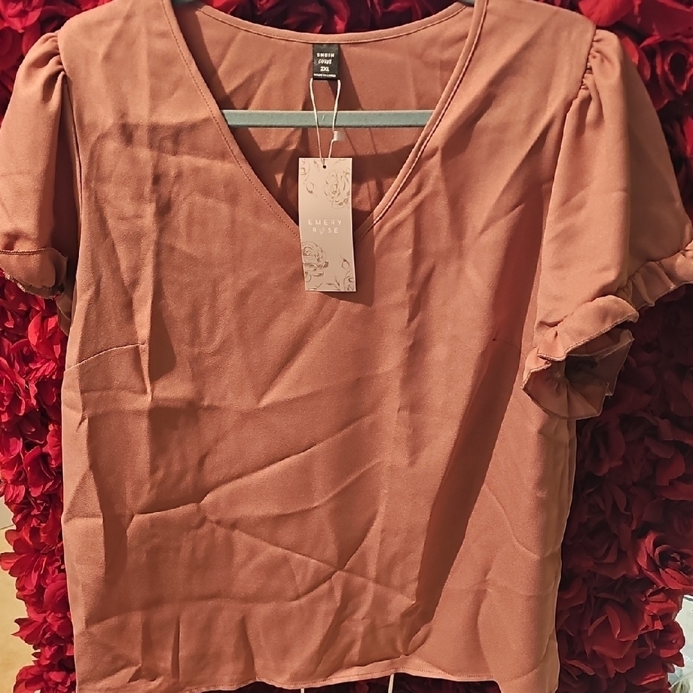 Shein Curve NWT Women's Pewter Ruffle Blouse Size 2XL